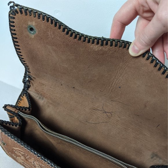 Vintage Mid Century Handtooled Leather Floral Clutch Tan - Picture 8 of 8